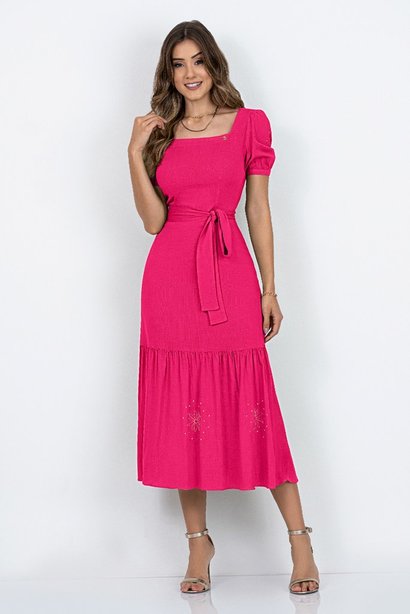 vestido rosa com bordado